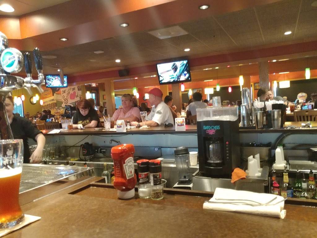 Applebees Grill + Bar | restaurant | 5880 W Peoria Ave, Glendale, AZ 85302, USA | 6238783500 OR +1 623-878-3500