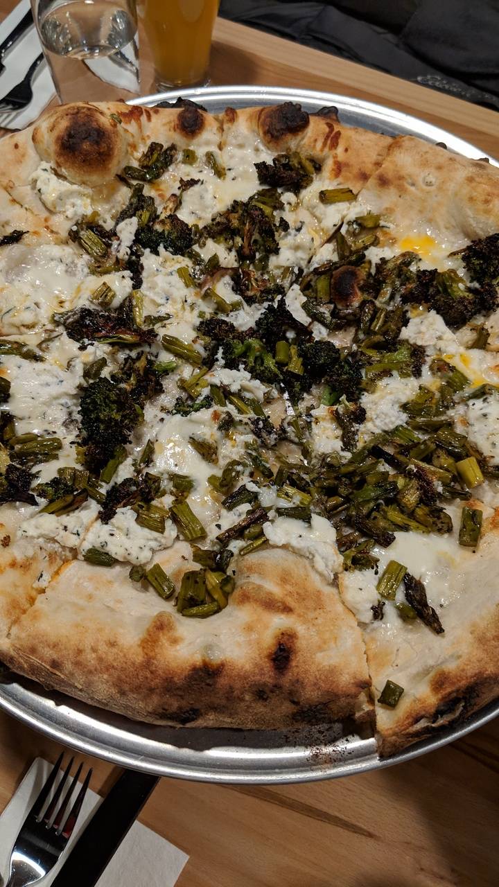 Flatbread Social | restaurant | 84 Henry St, Saratoga Springs, NY 12866, USA | 5188861198 OR +1 518-886-1198