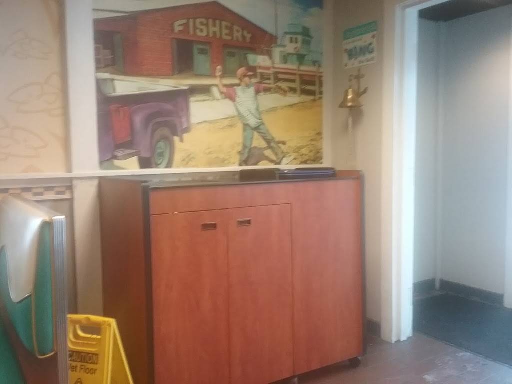 Long John Silvers | restaurant | 1101 State St, Gassaway, WV 26624, USA | 3043645910 OR +1 304-364-5910