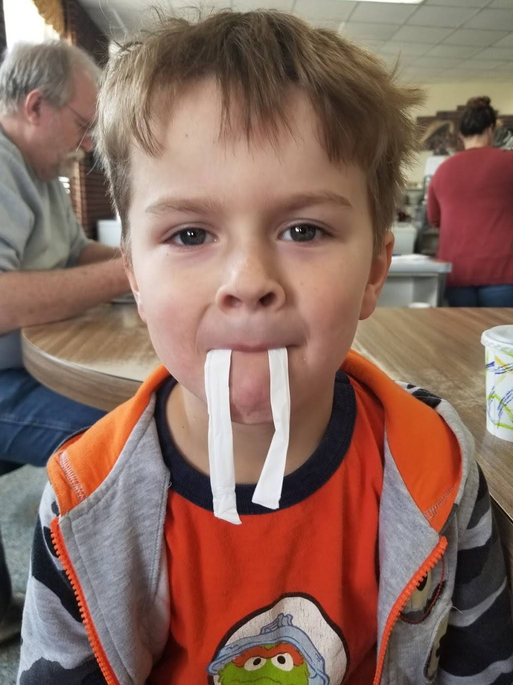 Crystal Springs Dairy Bar | restaurant | 166 West St, Ware, MA 01082, USA | 4139676190 OR +1 413-967-6190