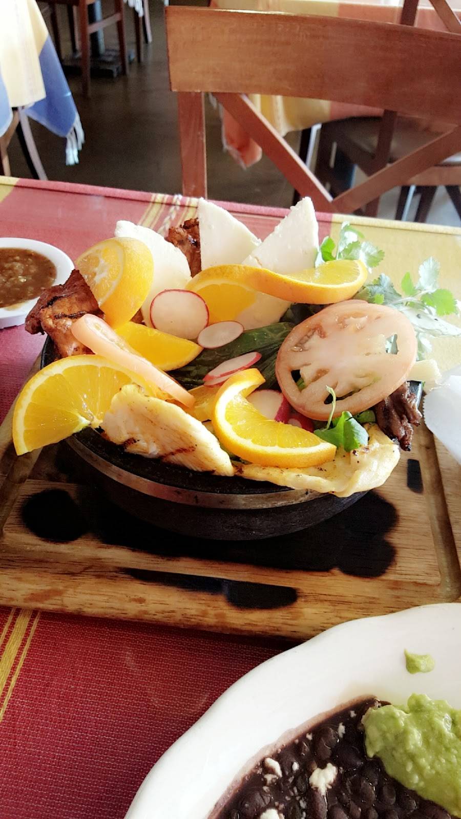 Juquila | meal takeaway | 10022 Venice Blvd, Culver City, CA 90232, USA | 3108412520 OR +1 310-841-2520