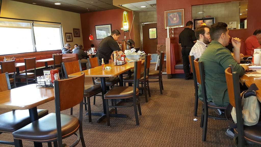 Dennys | restaurant | 875 Cochrane Rd, Morgan Hill, CA 95037, USA | 4087789187 OR +1 408-778-9187