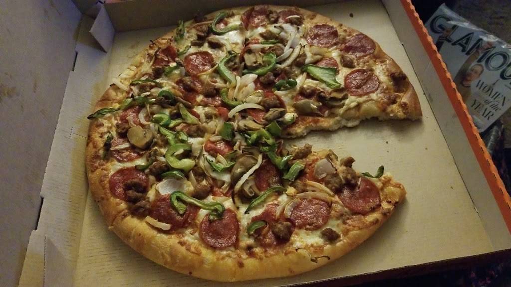 Little Caesars Pizza | meal takeaway | 26056 Ford Rd, Dearborn Heights, MI 48127, USA | 3135612450 OR +1 313-561-2450