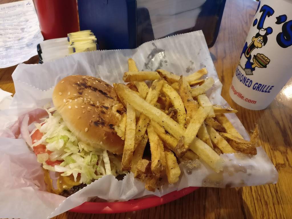 P Ts Olde Fashioned Grille | restaurant | 4544 Fountain Dr #2918, Wilmington, NC 28403, USA | 9103922293 OR +1 910-392-2293