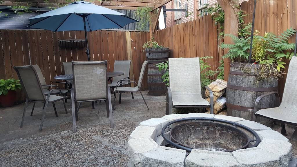 The Scottish Arms | restaurant | 8 S Sarah St, St. Louis, MO 63108, USA | 3145350551 OR +1 314-535-0551