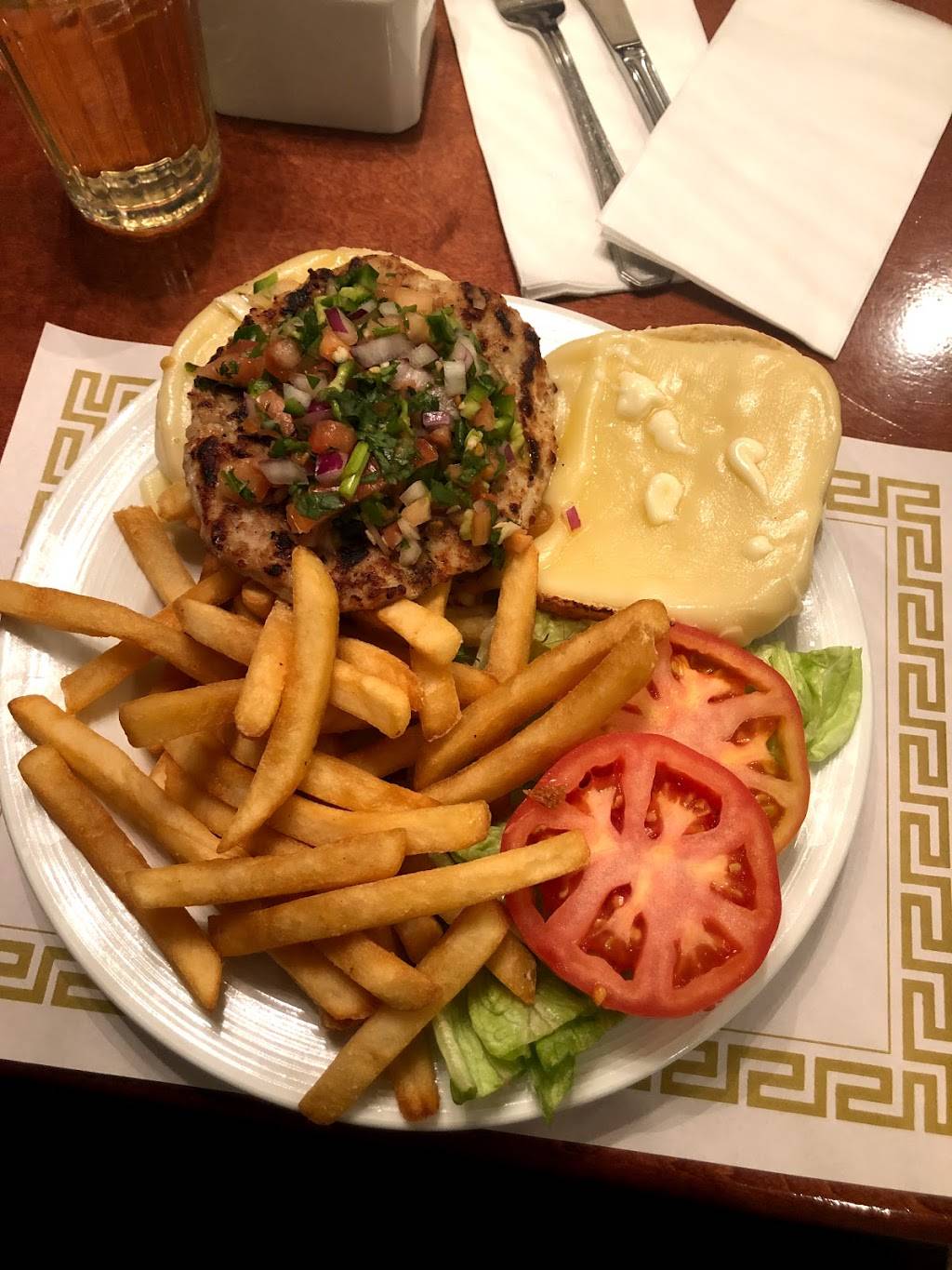 Dining at North Shore Towers | restaurant | 27248 Grand Central Pkwy, Queens, NY 11005, USA | 7188198228 OR +1 718-819-8228