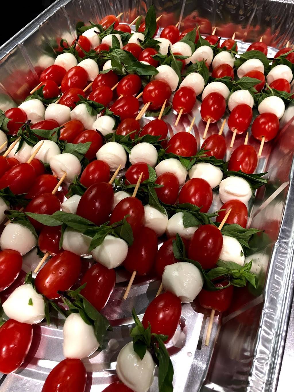 Simply Fresh | restaurant | 6811 Elm St, McLean, VA 22101, USA | 7038211869 OR +1 703-821-1869