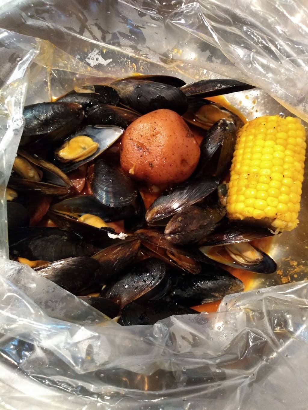 The krab hut | restaurant | 5100 S Cleveland Ave #401, Fort Myers, FL 33907, USA | 2392705769 OR +1 239-270-5769