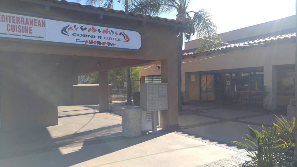 Corner Grill | restaurant | 1850 Hacienda Dr, Vista, CA 92081, USA | 7609457456 OR +1 760-945-7456