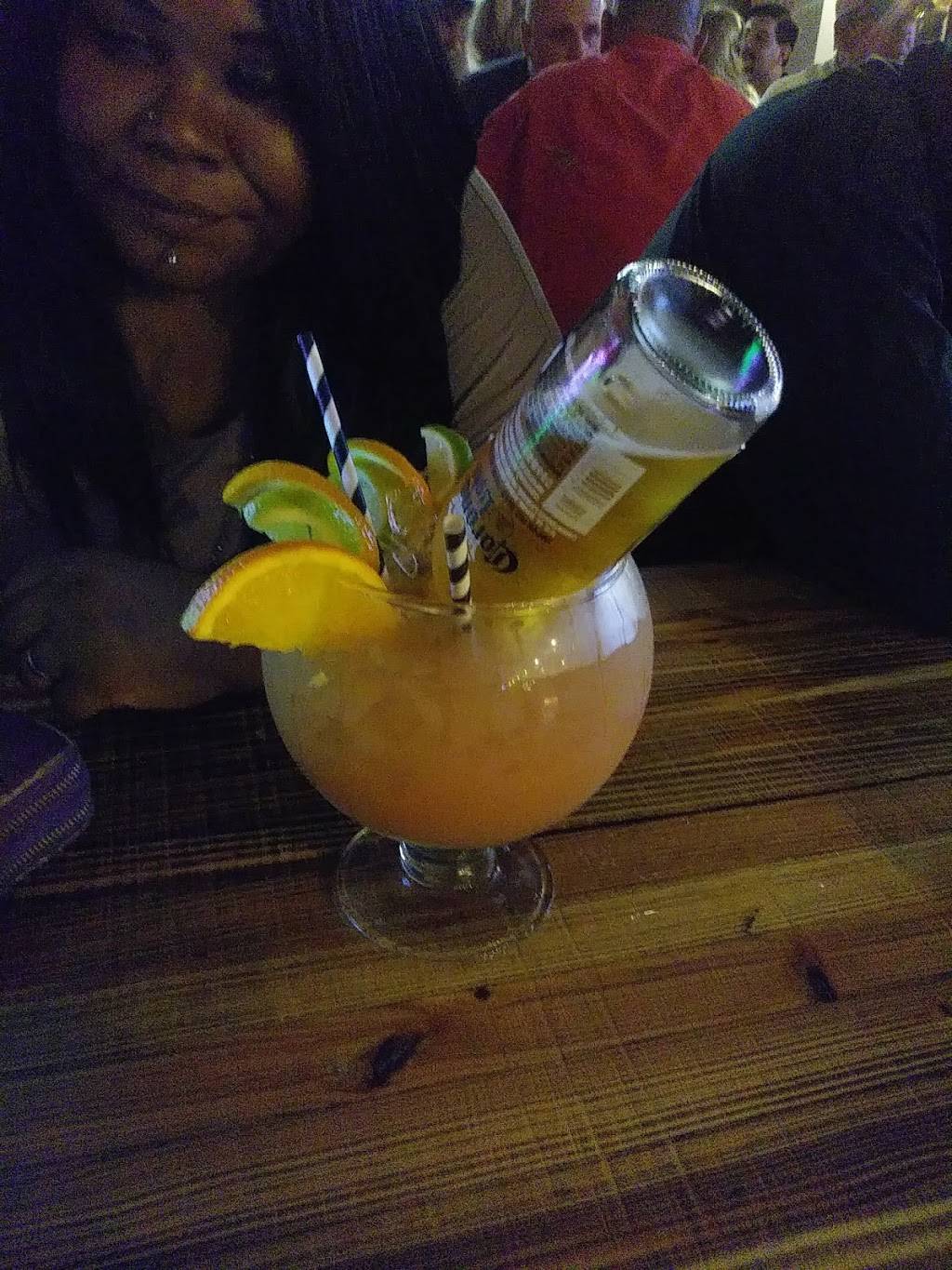 Burrito Envy & Tequila Bar | restaurant | 6113 Maple St, Omaha, NE 68104, USA | 4026140870 OR +1 402-614-0870