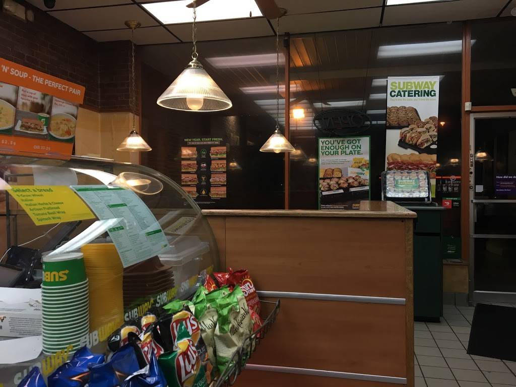 Subway | restaurant | 15861 Southfield Rd, Allen Park, MI 48101, USA | 3132947827 OR +1 313-294-7827