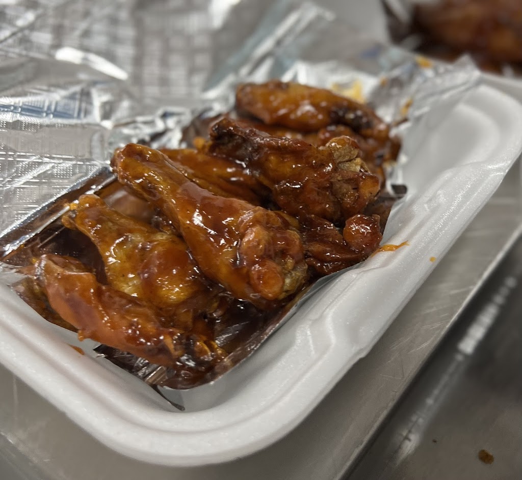 Bmoskis Flavor wings & cafe | restaurant | 4701 St Marys Rd suite c, Columbus, GA 31907, USA | 7062212035 OR +1 706-221-2035