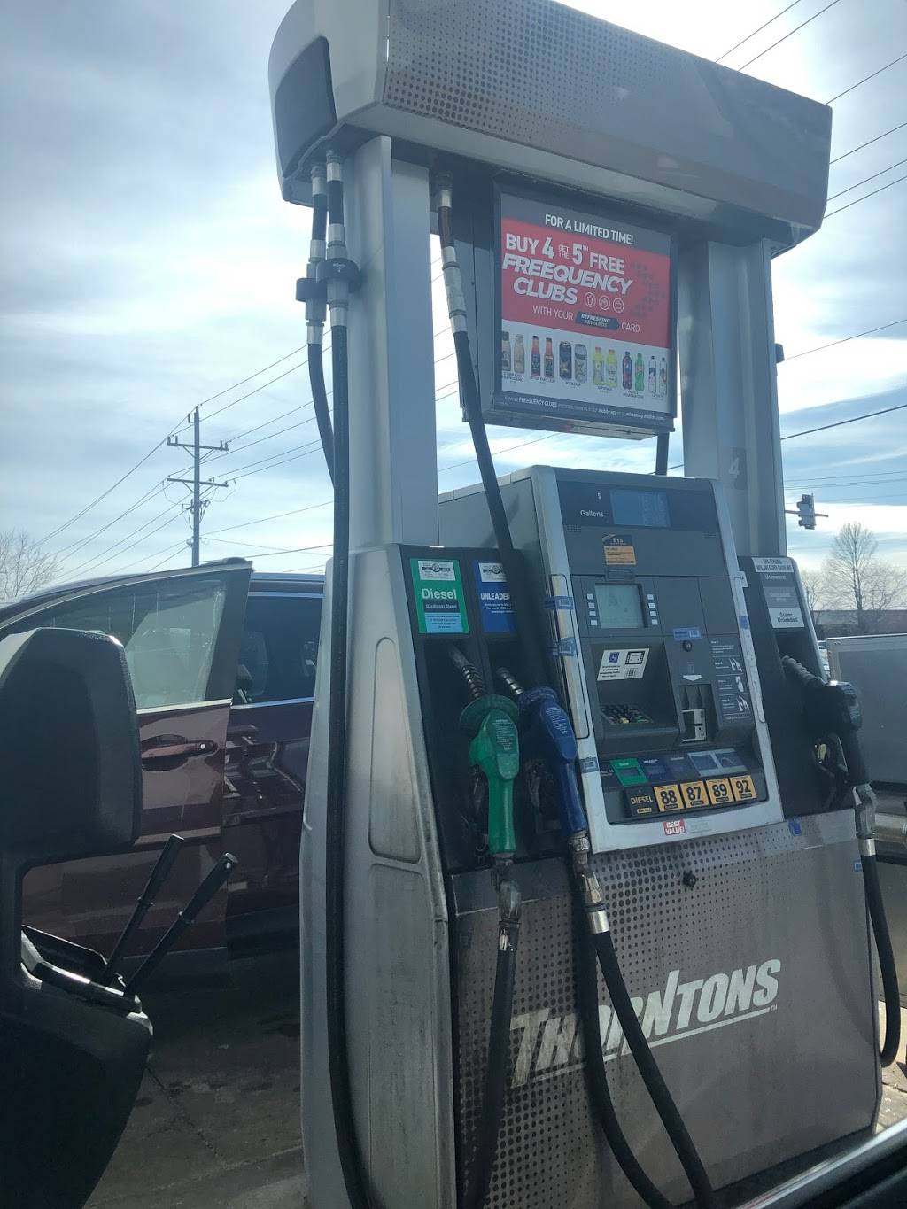 Thorntons | bakery | 800 Northwest Hwy, Cary, IL 60013, USA | 8475162210 OR +1 847-516-2210