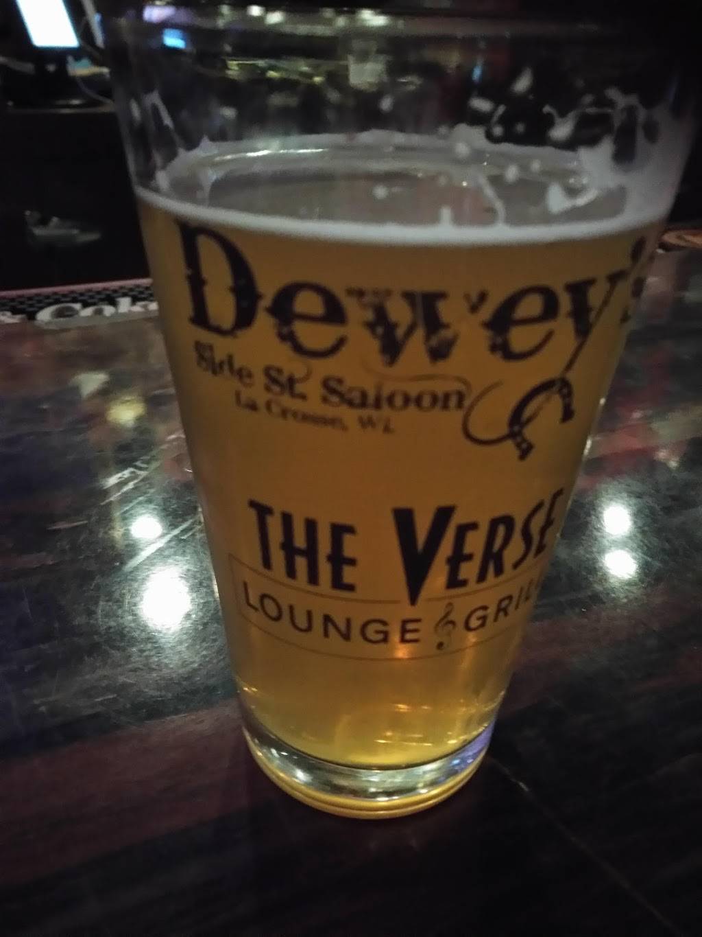 The Verse Lounge & Grill | restaurant | 717 Rose St, La Crosse, WI 54603, USA | 6087821650 OR +1 608-782-1650