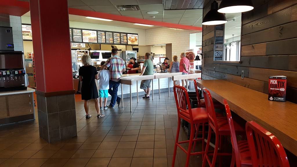 Arbys | restaurant | 1502 N Clinton St, Defiance, OH 43512, USA | 4197824499 OR +1 419-782-4499