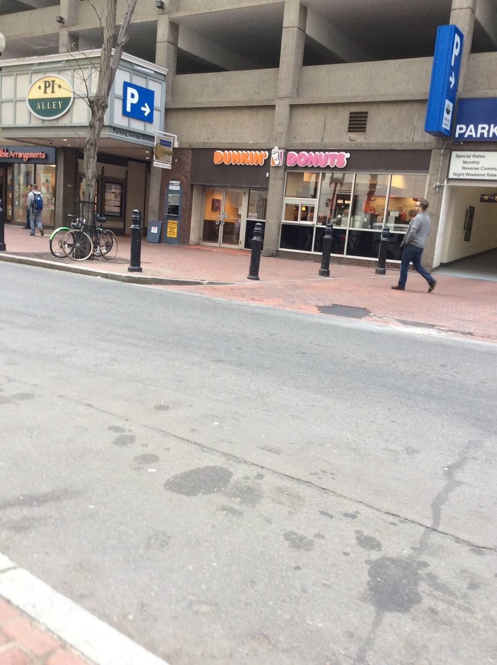 Dunkin | bakery | 235 Washington St, Boston, MA 02108, USA | 6172481987 OR +1 617-248-1987