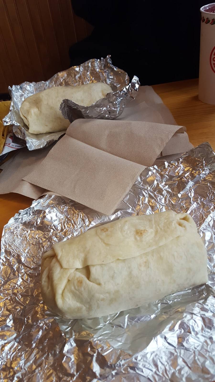 Hot Harrys Fresh Burritos | restaurant | 724 Tyler St, Pittsfield, MA 01201, USA | 4134482220 OR +1 413-448-2220