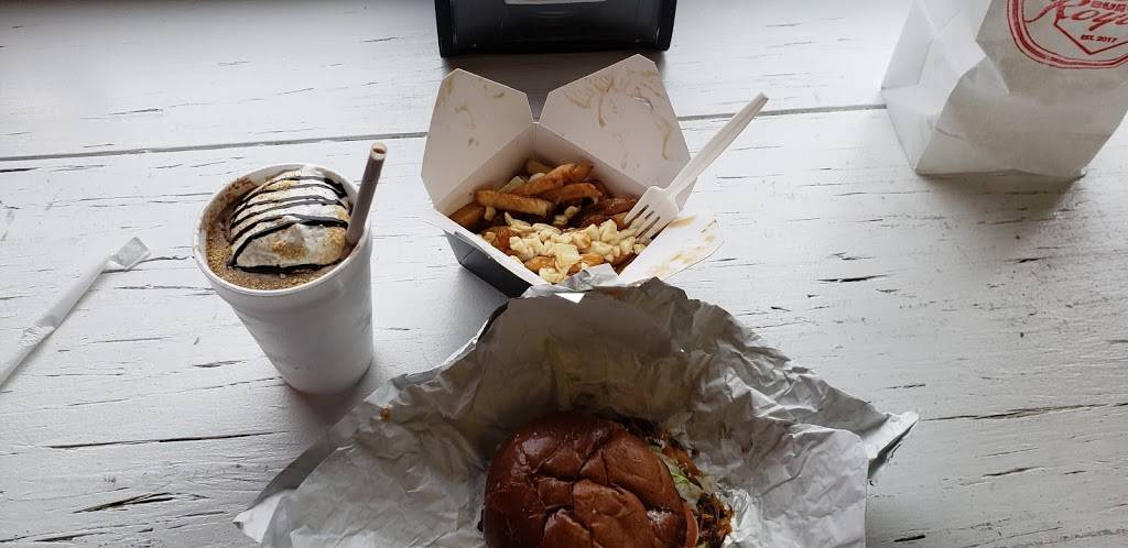 Burger Royale | restaurant | 162 Napier St, Barrie, ON L4M 1W5, Canada | 7055037695 OR +1 705-503-7695