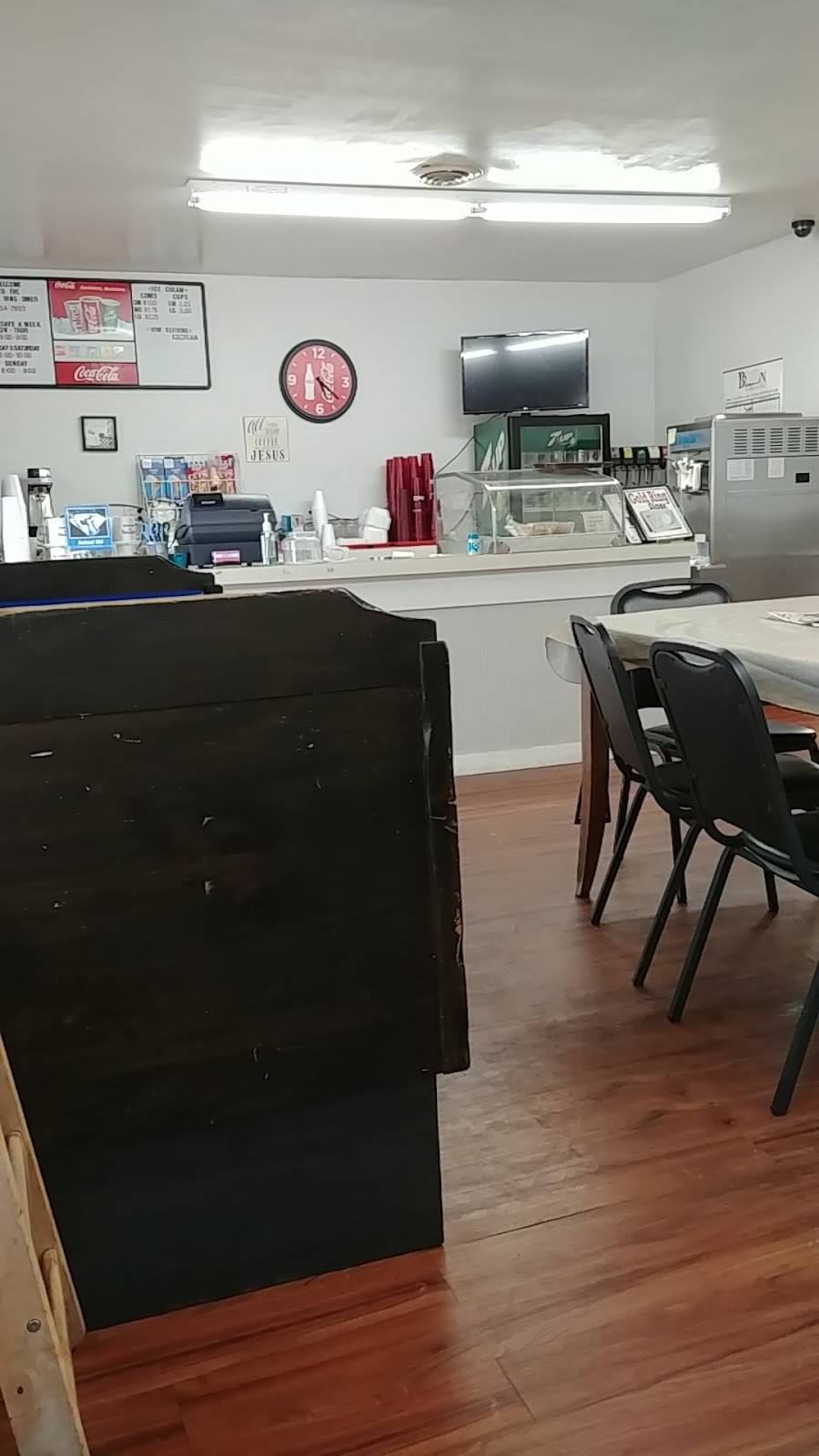 Gold Ring Diner | restaurant | 835 W Russell St, Elkhorn City, KY 41522, USA | 6067547993 OR +1 606-754-7993