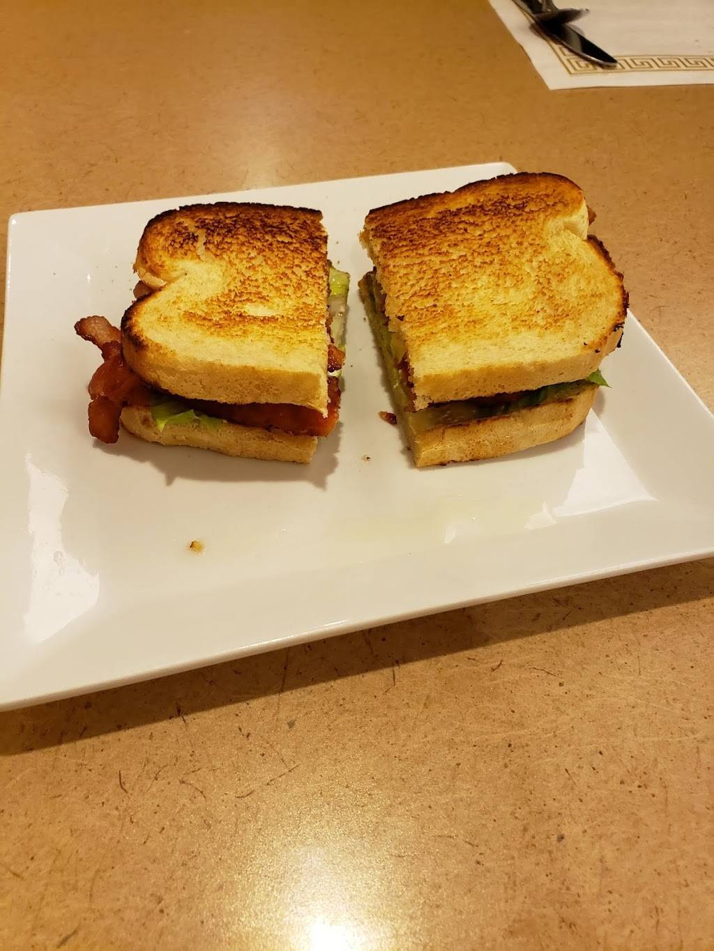 Kims Family Restaurant | restaurant | 37863 Center Ridge Rd, North Ridgeville, OH 44039, USA | 4403275445 OR +1 440-327-5445