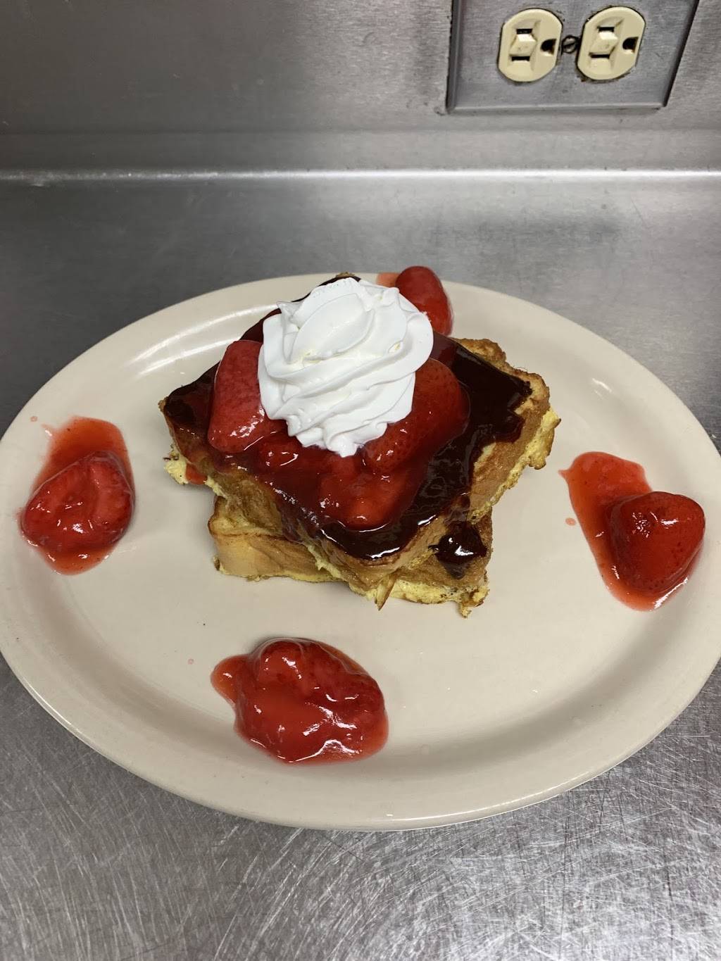 Antonios Coney Island | restaurant | 5485 Fenton Rd, Flint, MI 48507, USA | 8105151848 OR +1 810-515-1848