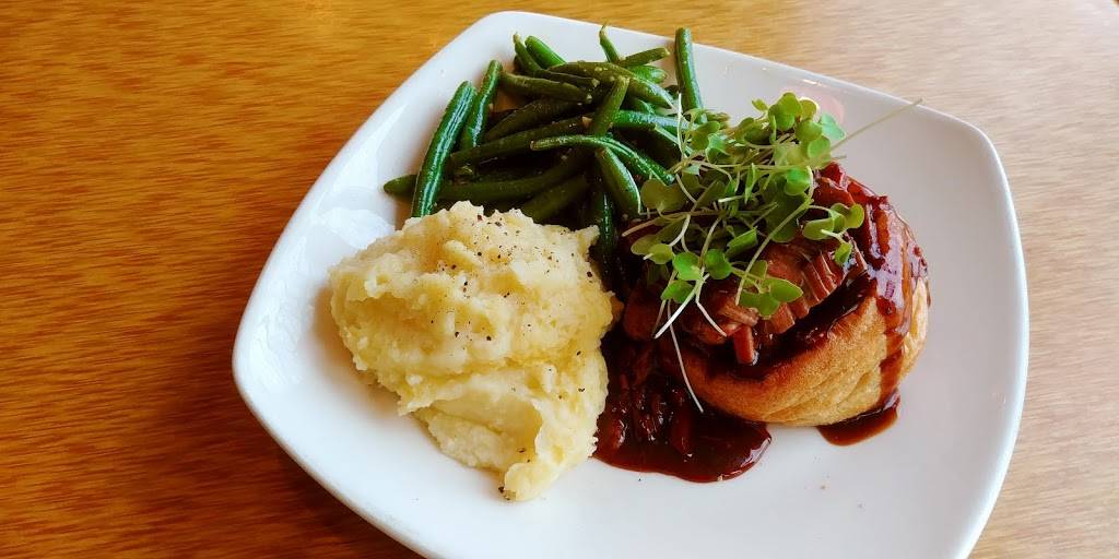 Sandbar On The Beach | restaurant | 45 Cedar Dr, Vittoria, ON N0E 1W0, Canada | 5194264009 OR +1 519-426-4009