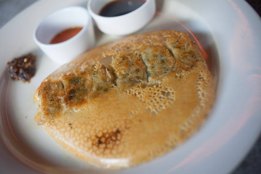 Momo Sushi Shack | restaurant | 43 Bogart St, Brooklyn, NY 11206, USA | 7184186666 OR +1 718-418-6666