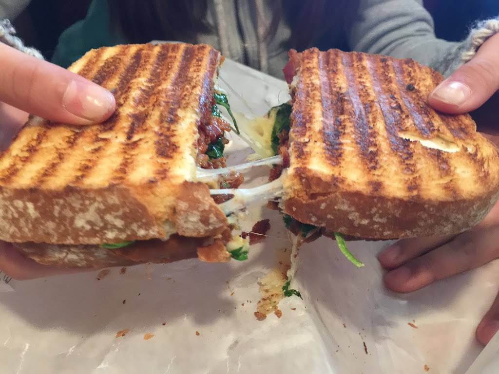 Harvest Moon Deli | restaurant | 258 State St #1519, Brewer, ME 04412, USA | 2079453354 OR +1 207-945-3354