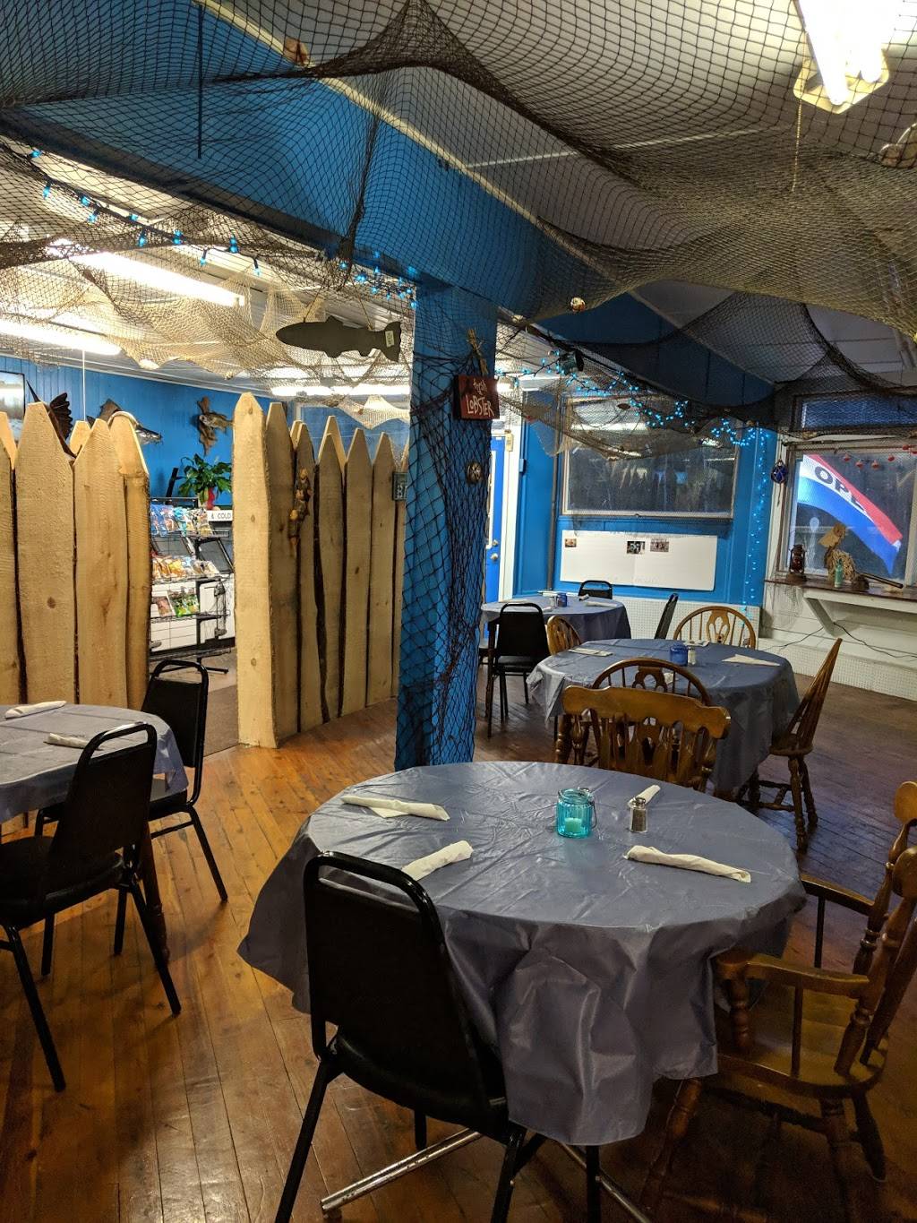 Kingfish’s Sea Harvest & More | restaurant | 2116 Lower Demunds Rd, Dallas, PA 18612, USA | 5703101568 OR +1 570-310-1568