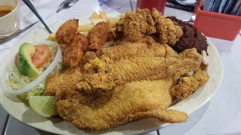 Acapulco Beach Restaurant | restaurant | 3112 N Main St, Fort Worth, TX 76106, USA | 8176255992 OR +1 817-625-5992