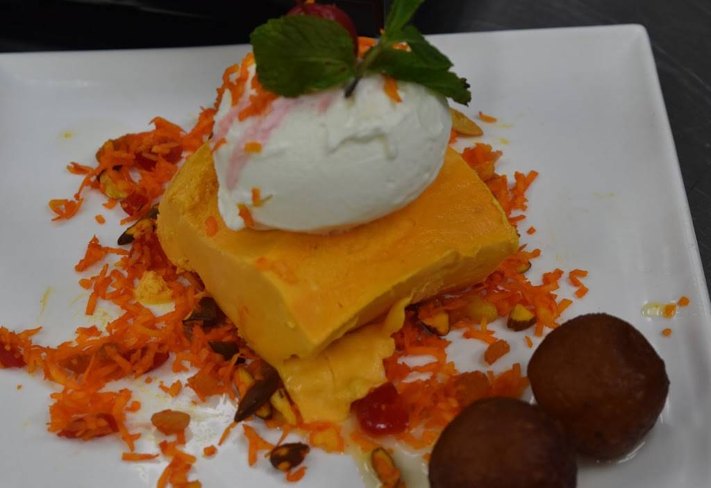 Thumka Indian Restaurant & Banquet Hall | restaurant | 2336 W Higgins Rd, Hoffman Estates, IL 60169, USA | 8478848400 OR +1 847-884-8400