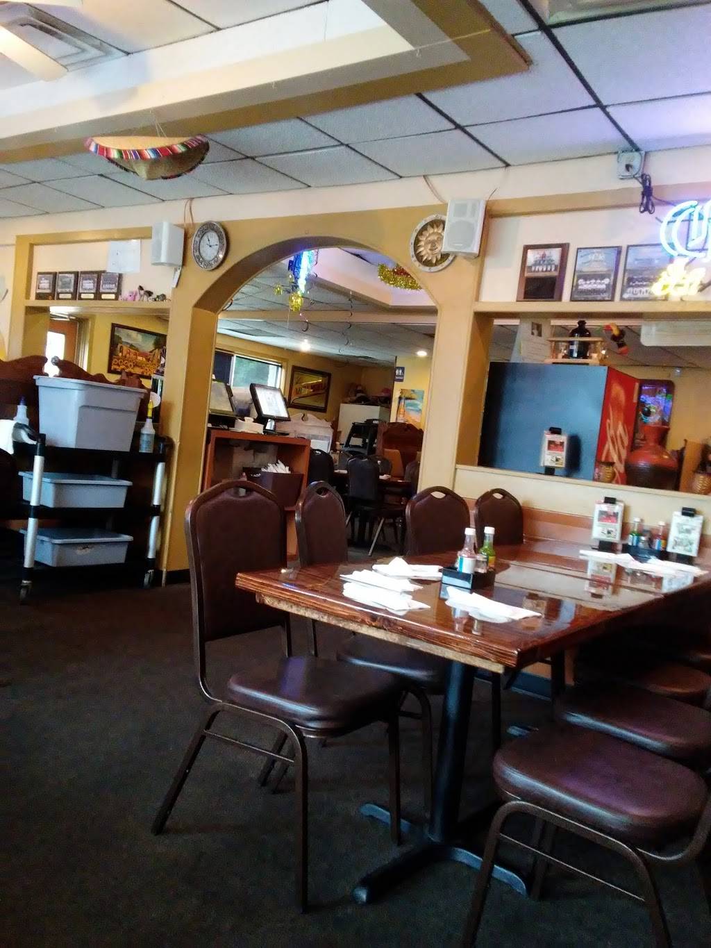 El Camino Real | restaurant | 797 S 10th St, Noblesville, IN 46060, USA | 3177709007 OR +1 317-770-9007