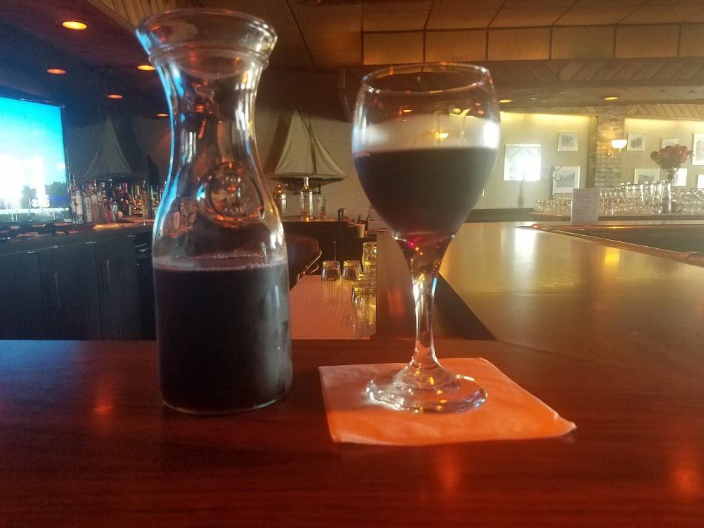 Franciscos Pizza | restaurant | Milwaukee, WI 53207, USA | 4147699999 OR +1 414-769-9999