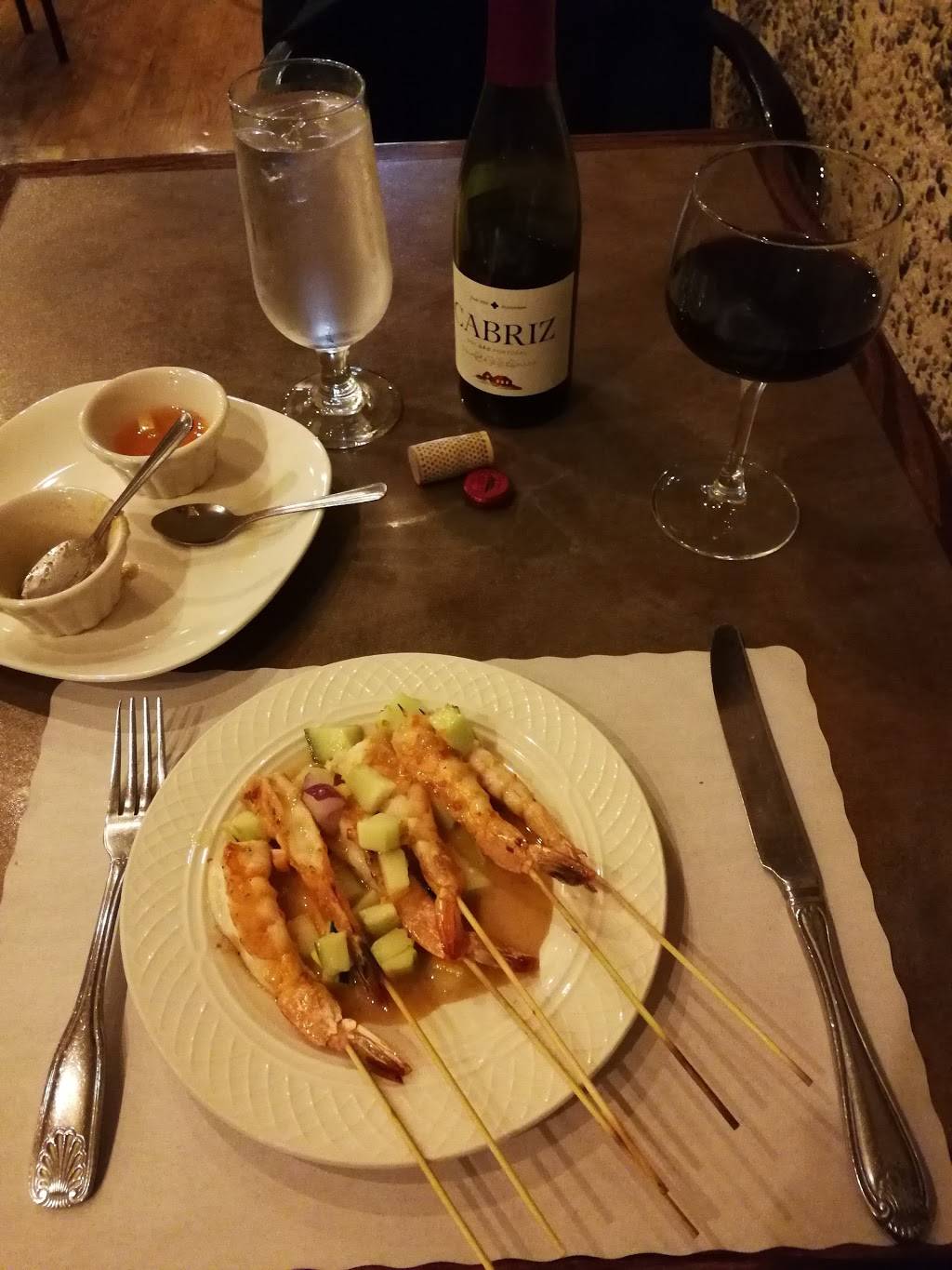 Pakarang Exquisite Thai Cuisine | restaurant | 303 S Main St, Providence, RI 02903, USA | 4014533660 OR +1 401-453-3660