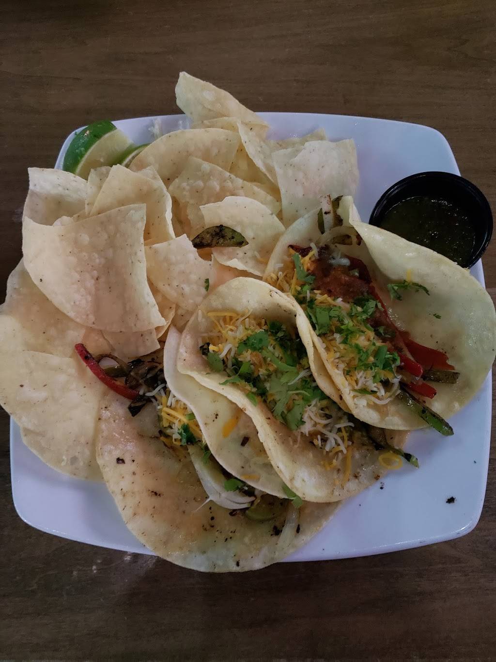 Knockout Sports Bar | restaurant | 2212 W Northwest Hwy, Dallas, TX 75220, USA | 4698720183 OR +1 469-872-0183