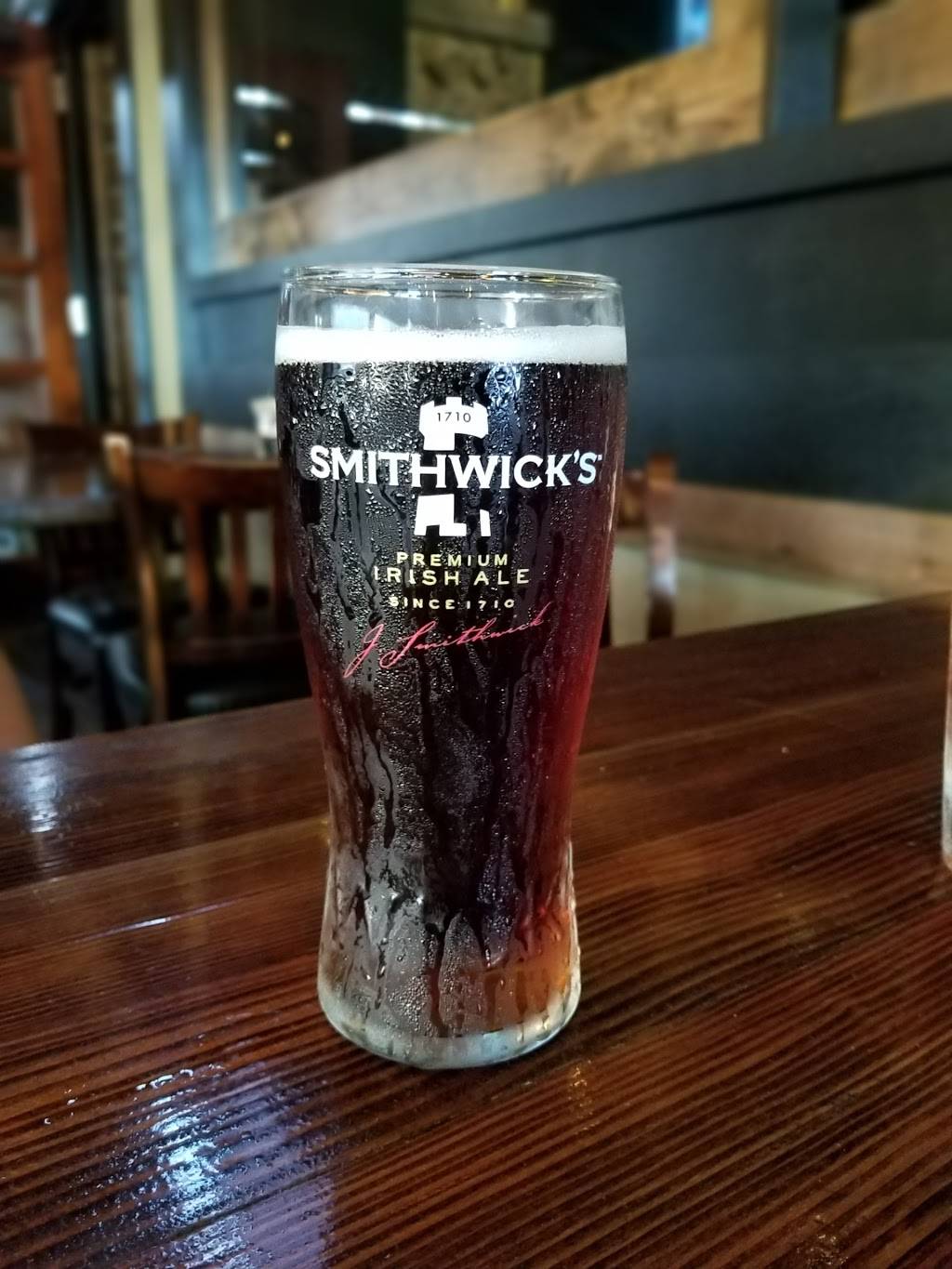 Hooleys Public House | restaurant | 5500 Grossmont Center Dr #247, La Mesa, CA 91942, USA | 6197136900 OR +1 619-713-6900