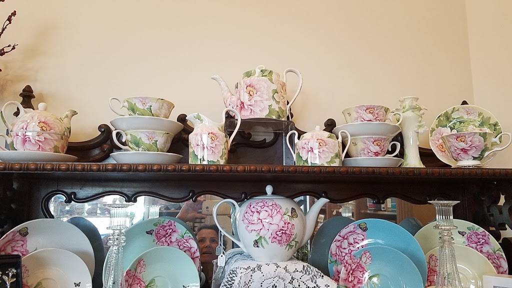 Lisas Tea Treasures | restaurant | 2305 S Winchester Blvd #110, Campbell, CA 95008, USA | 4083717377 OR +1 408-371-7377