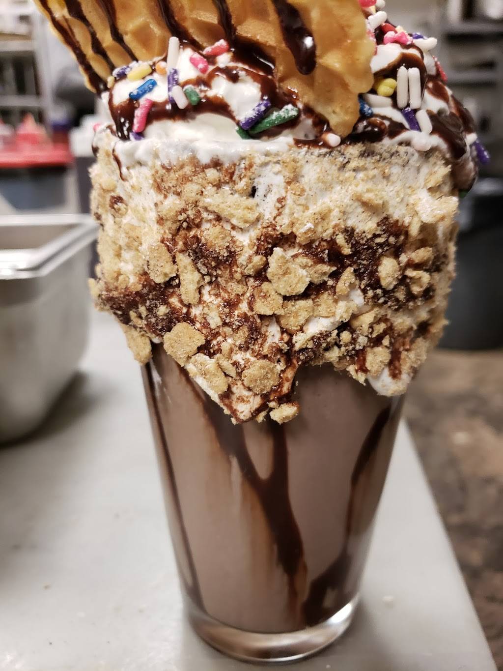 DaddyOs BBQ & Sports Bar | restaurant | 181 Bay St, Staten Island, NY 10301, USA | 7182854096 OR +1 718-285-4096