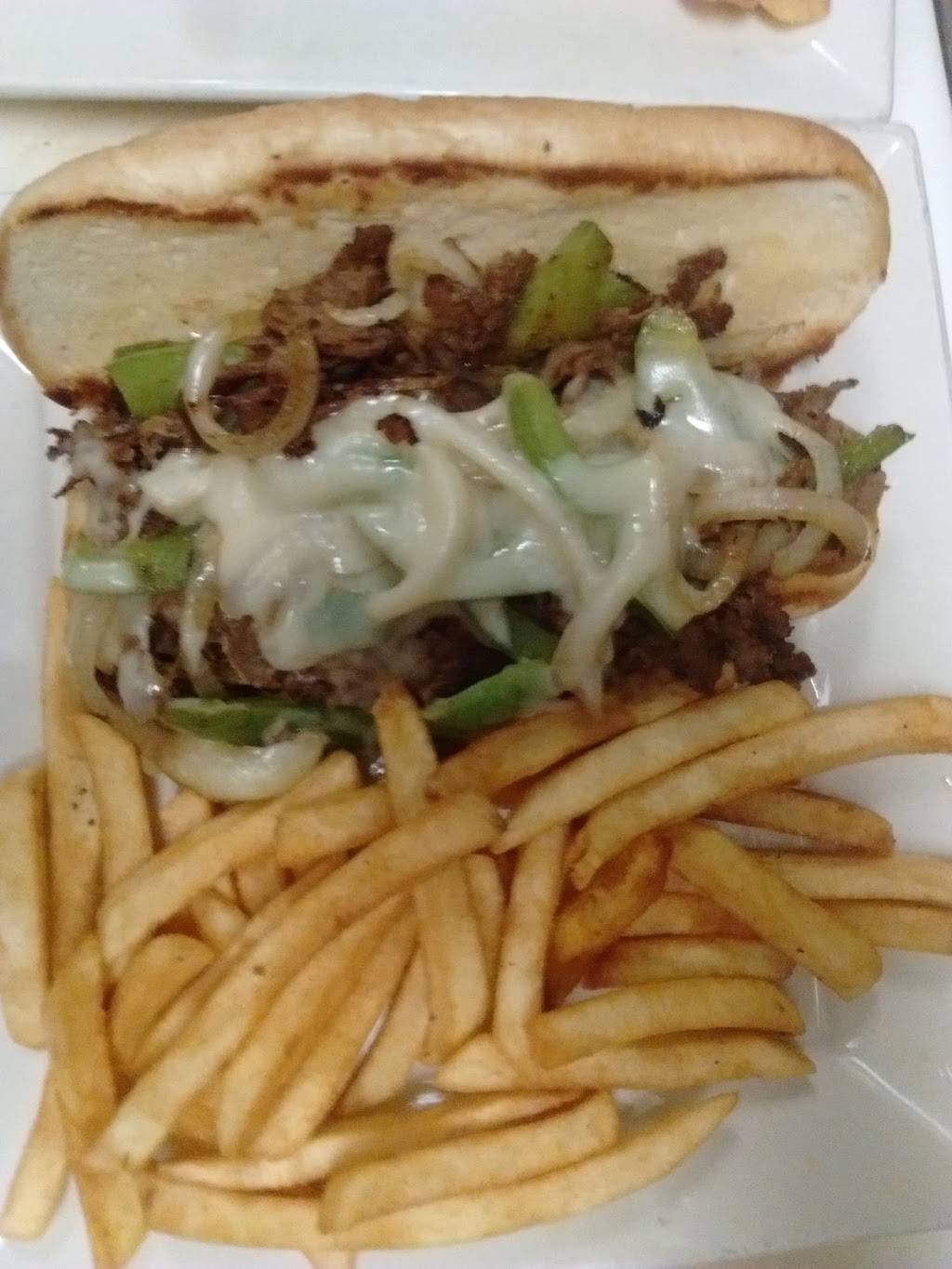 Bert & Dens Grille | restaurant | 4200 S East St #6, Indianapolis, IN 46227, USA | 3177807001 OR +1 317-780-7001