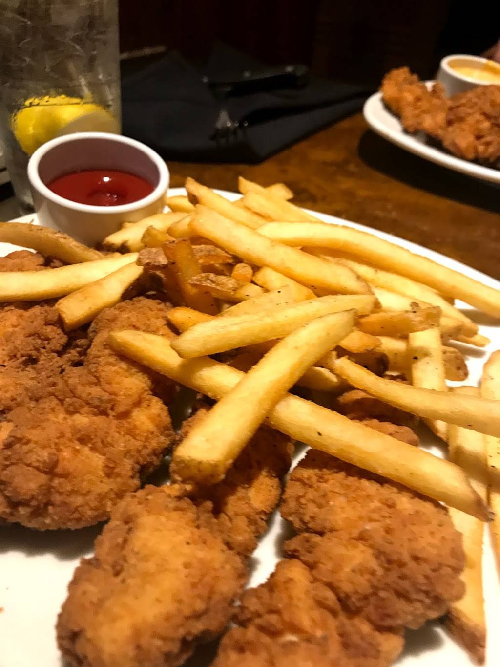 Outback Steakhouse | restaurant | 1757 Laskin Rd, Virginia Beach, VA 23454, USA | 7574225796 OR +1 757-422-5796