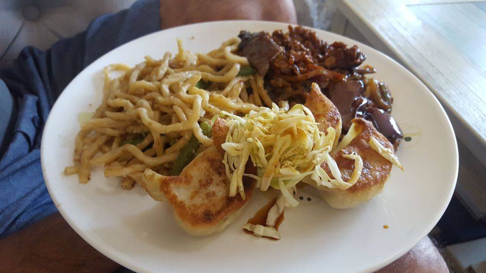 Qi Dumpling House | restaurant | 3300 Grand Ave, Oakland, CA 94610, USA | 5108232082 OR +1 510-823-2082