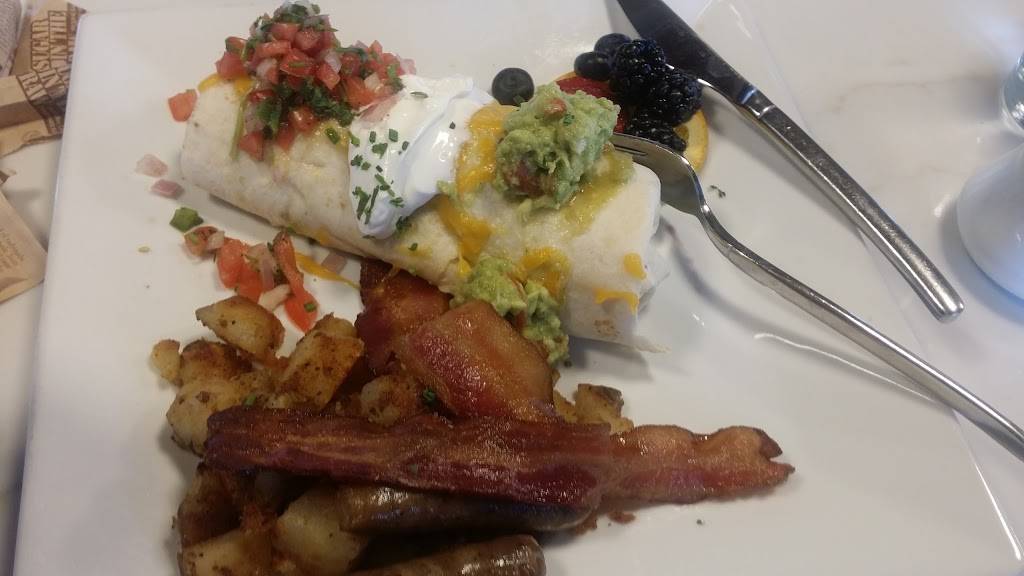 Boneyard Saloon & Wine Dive | restaurant | 1251 Kearns Blvd, Park City, UT 84060, USA | 4356490911 OR +1 435-649-0911