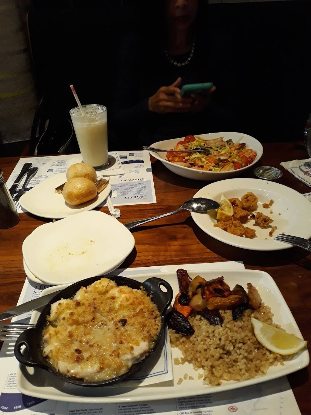 Legal Sea Foods | restaurant | Northshore Mall, 210 Andover St, Peabody, MA 01960, USA | 9785324500 OR +1 978-532-4500