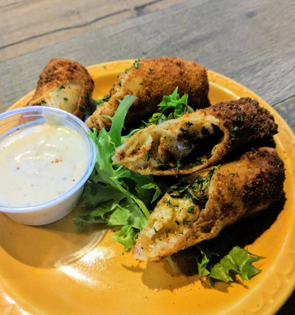 Ponies & Pints | restaurant | 110 N 18th St, Richmond, VA 23223, USA | 8047164455 OR +1 804-716-4455