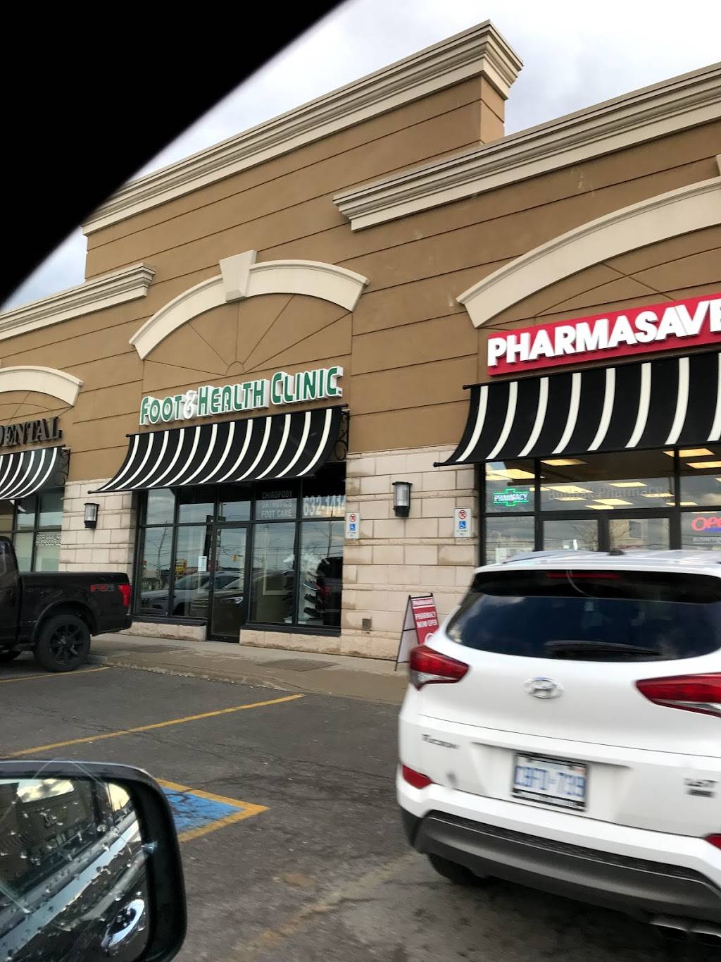 Montfort Grill House - Mediterranean Cuisine | restaurant | 728 Burloak Dr, Burlington, ON L7L 6P3, Canada | 9056344111 OR +1 905-634-4111