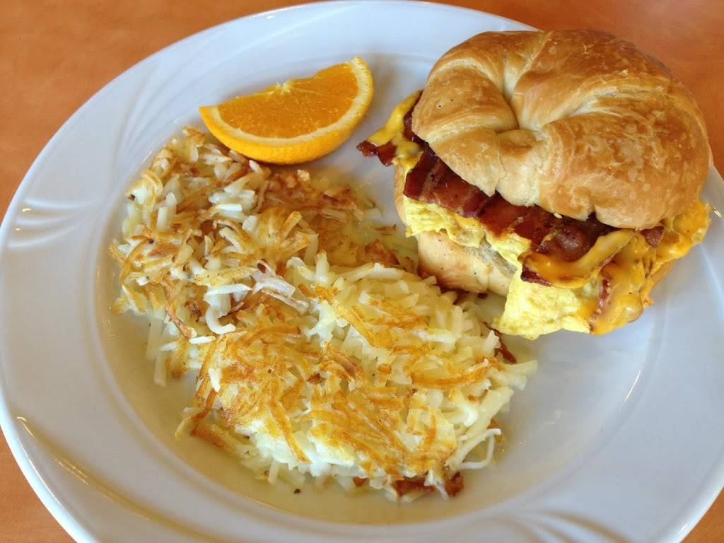 Georgias Restaurant & Pancake House Algonquin | restaurant | 1470 S Randall Rd, Algonquin, IL 60102, USA | 2243330695 OR +1 224-333-0695