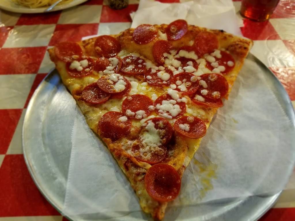 Julians Italian Pizzeria & Kitchen | restaurant | 6462 N New Braunfels Ave, San Antonio, TX 78209, USA | 2105953405 OR +1 210-595-3405