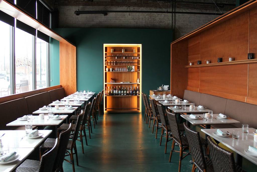 Fat Hen | restaurant | 126 Broadway, Somerville, MA 02145, USA | 6177641612 OR +1 617-764-1612