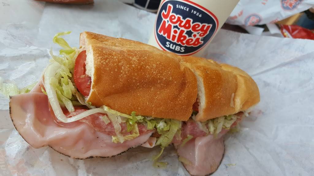 Jersey Mikes Subs | restaurant | 2338 Citadel Way Suite 101, Melbourne, FL 32940, USA | 3213720372 OR +1 321-372-0372