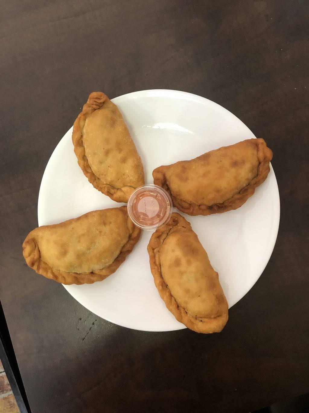 Aroma Tropical | restaurant | 18710 SW 107th Ave UNIT 33, Cutler Bay, FL 33157, USA | 3059719379 OR +1 305-971-9379